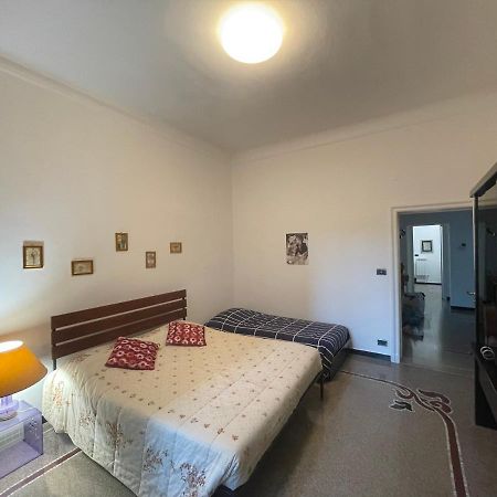 Appartamento Casa Mozart Savona Esterno foto